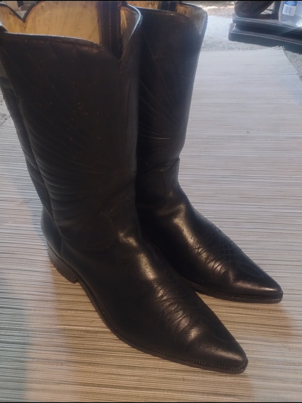 Classic Black Leather Western Boots Mens Pointed Toe Sz 9